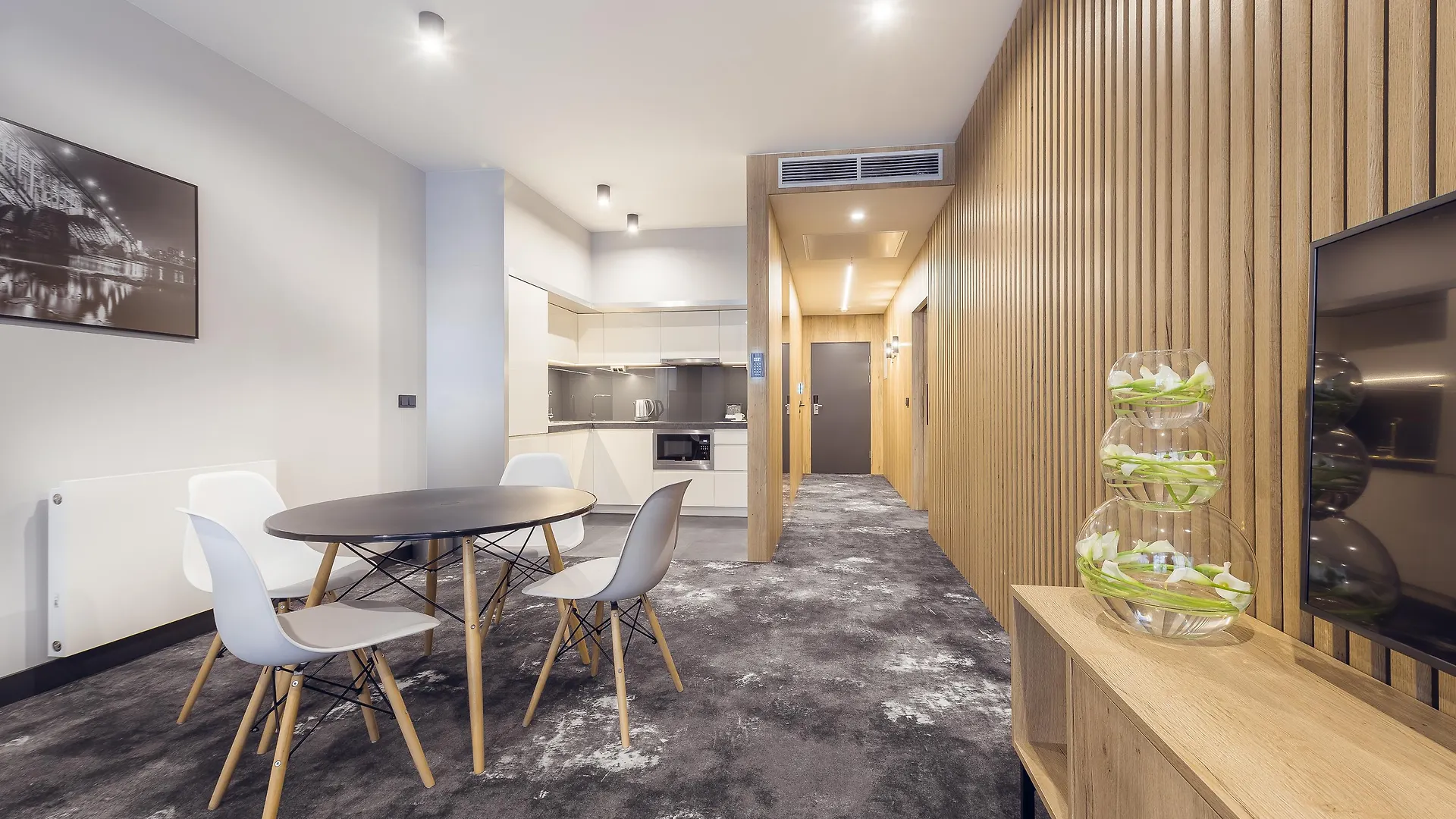 **** Hotel apartamentowy Mamaison Residence Diana Warszawa Polska