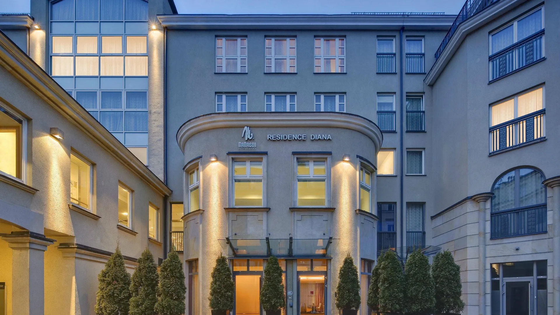 Mamaison Residence Diana Warschau 4*,  Polen