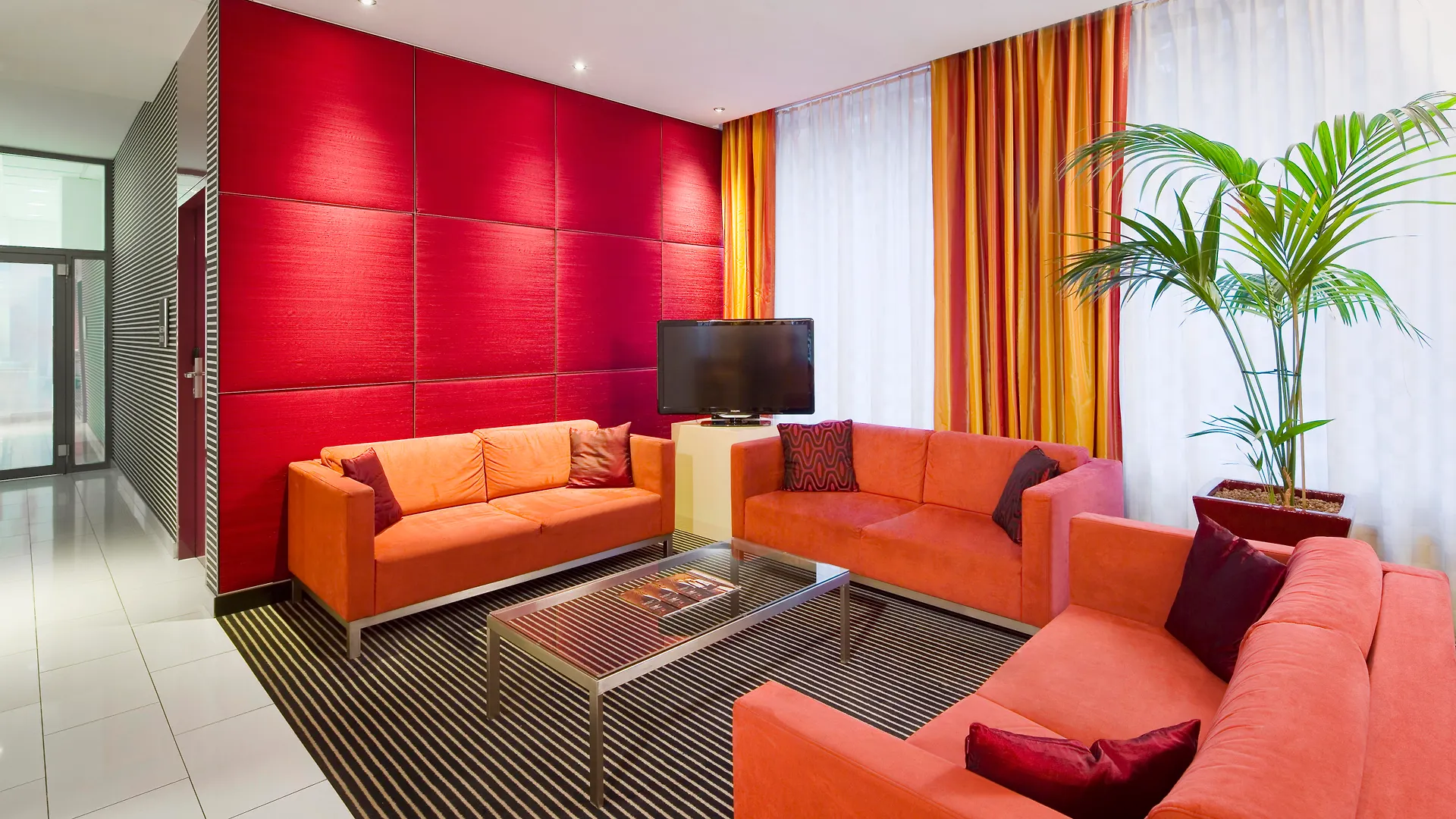 **** Aparthotel Mamaison Residence Diana Warschau Polen