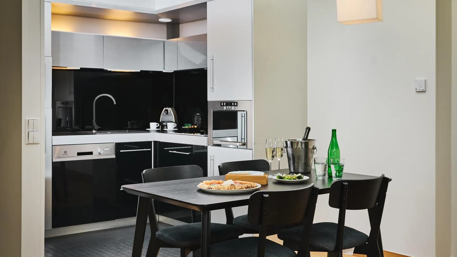 Aparthotel Mamaison Residence Diana Warschau