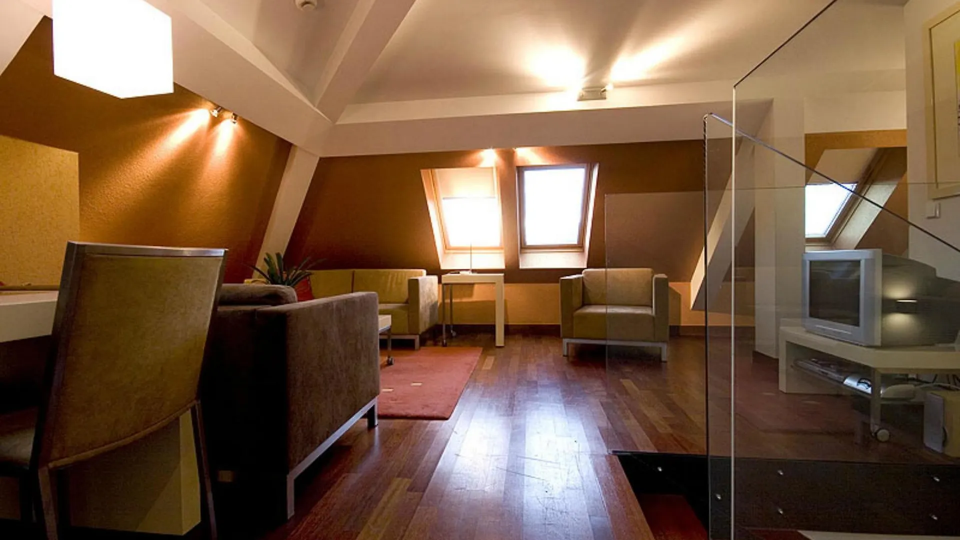 Mamaison Residence Diana Warschau Polen